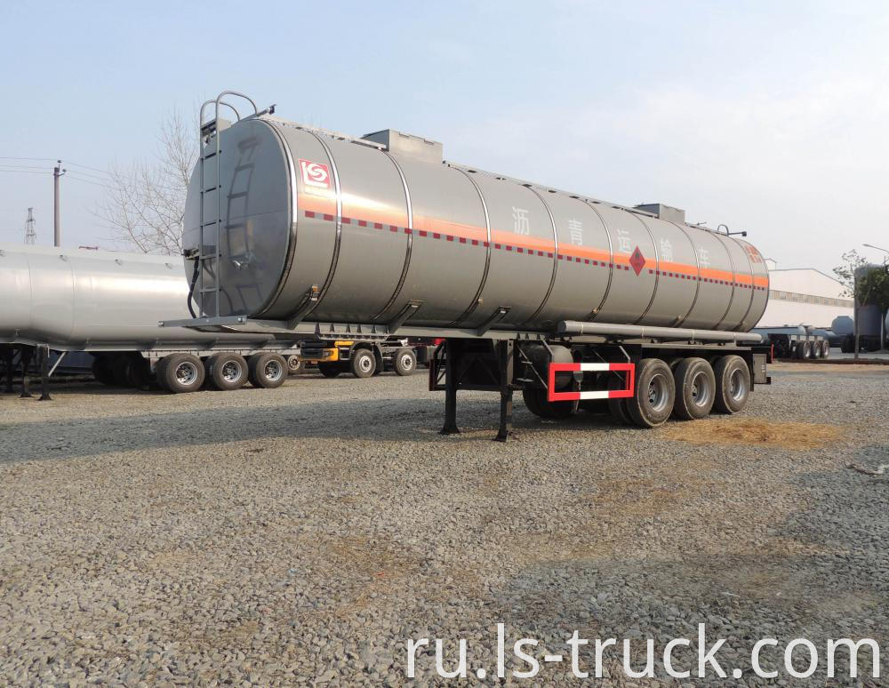 bitumen tanker